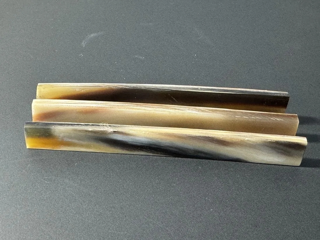 Cuerno de oveja latxa para selleta
